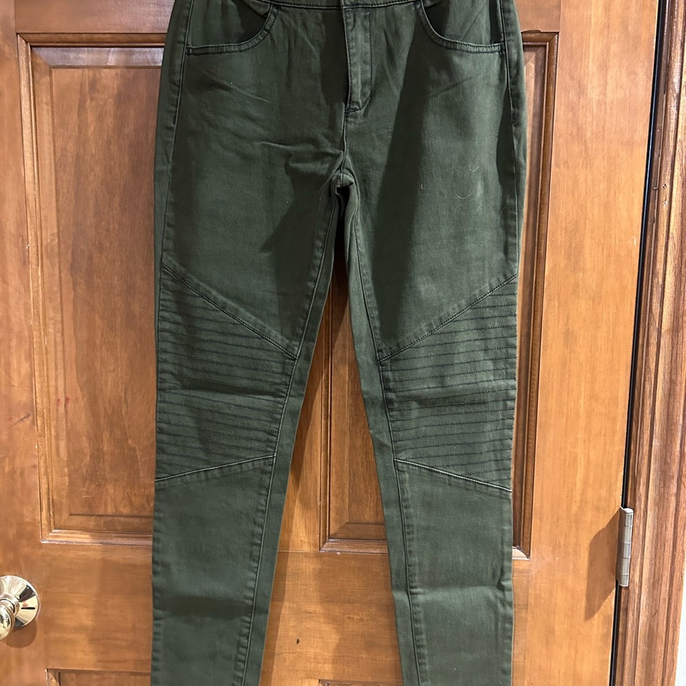 Tinseltown Denim Couture Women’s Jeans (like new)